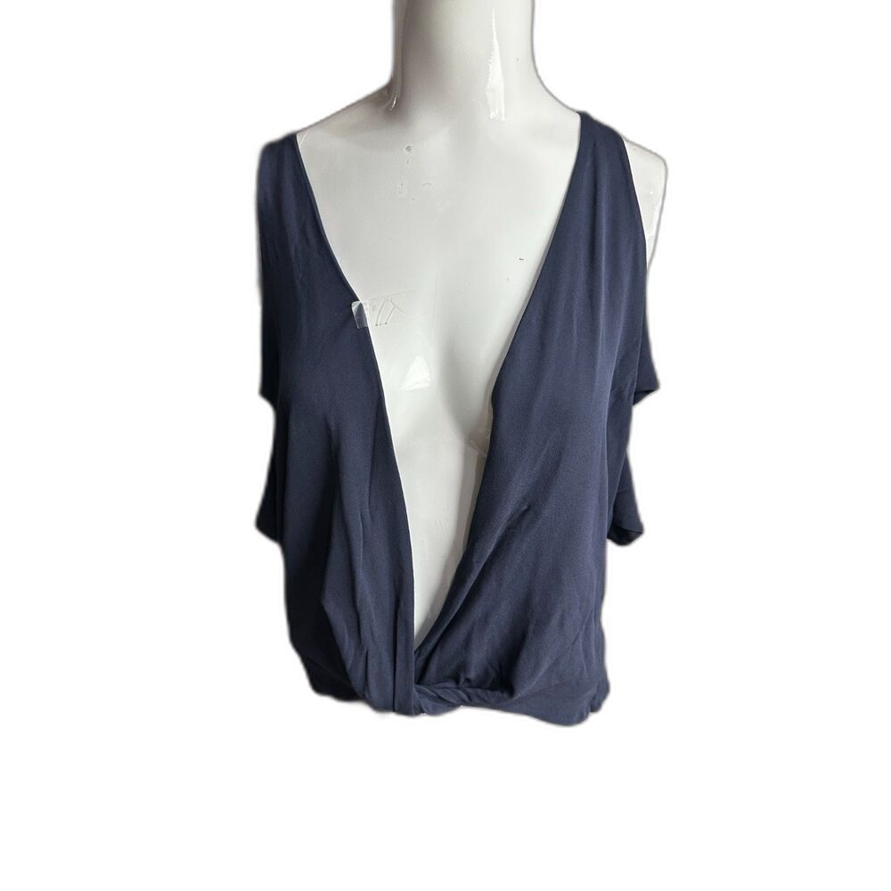 Max Azria Cocktail Top For Women Deep V Neck Sz XXS MultiWay Wear EUC Vintage